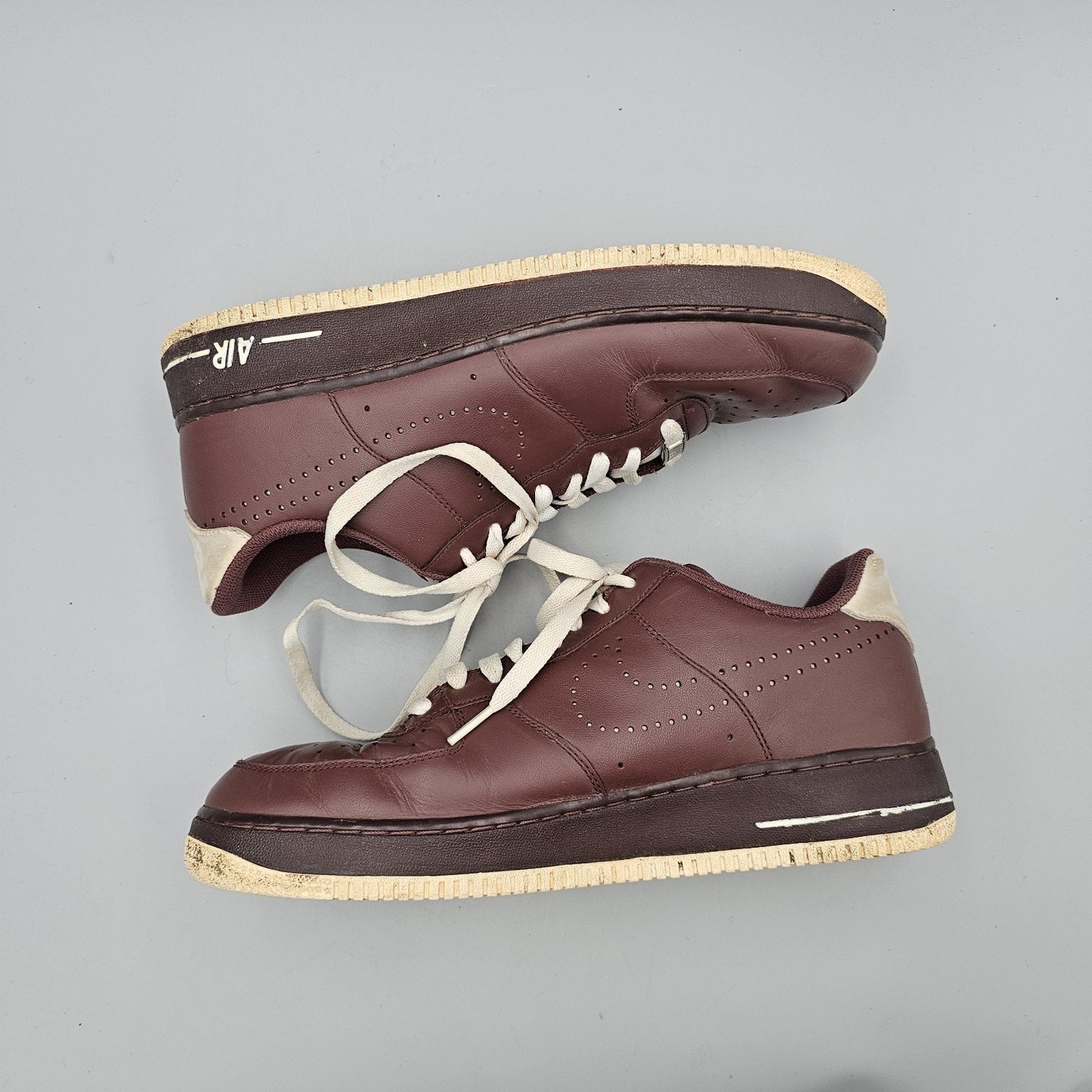 Nike Men's Size 10.5 US Air Force 1 Low Burgundy Sneakers 2010 READ 315122-603
