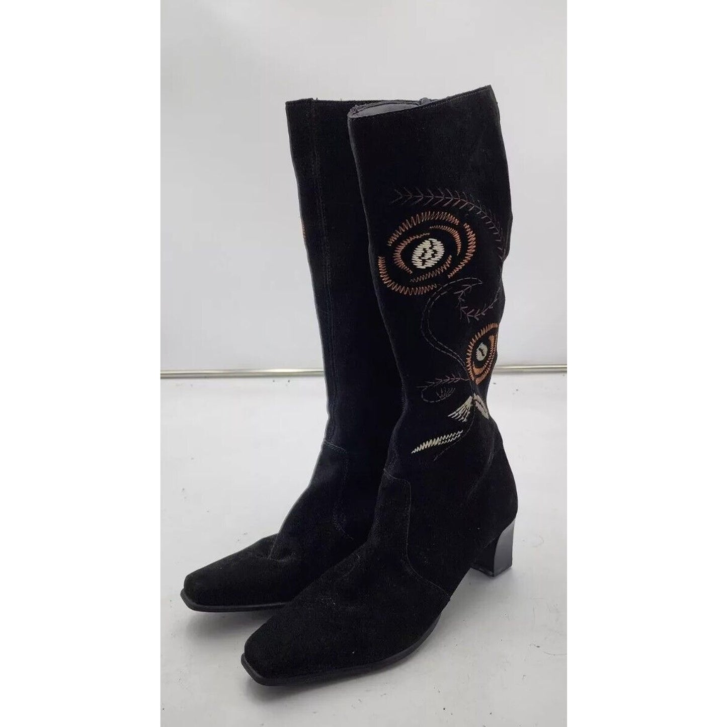 DORNDORF Women's Size 5.5 Black Suede Embroidered Zip-Up Knee High Heeled Boots