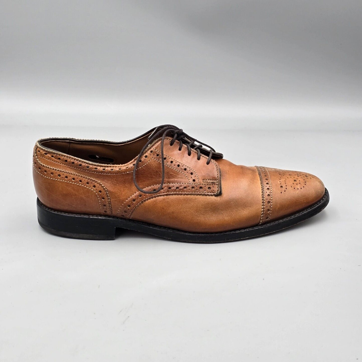 Allen Edmonds Men's Size 9 C Sanford Brown Cap Toe Brogue Oxford Dress Shoes