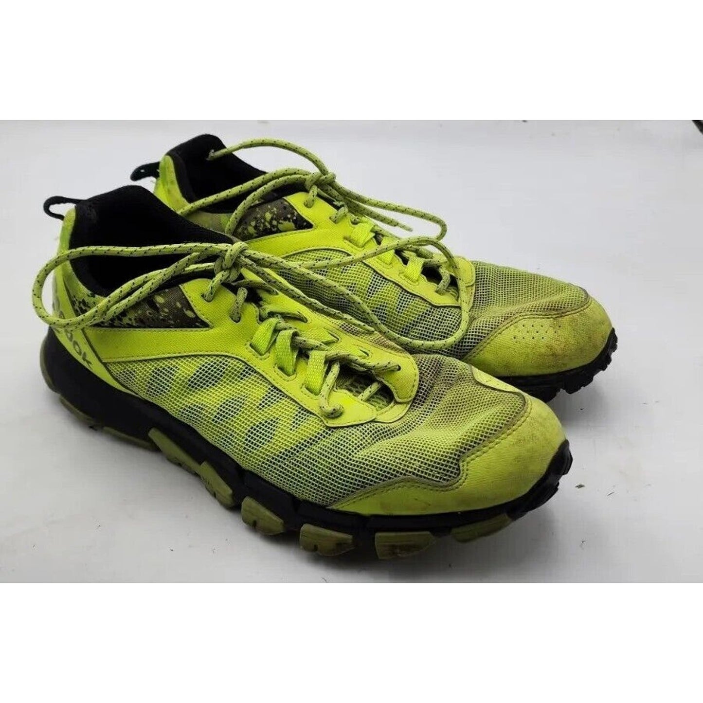 Reebok Men's Size 11 US Trail Warrior V71893 Green Low Top Lace Up Running Shoes