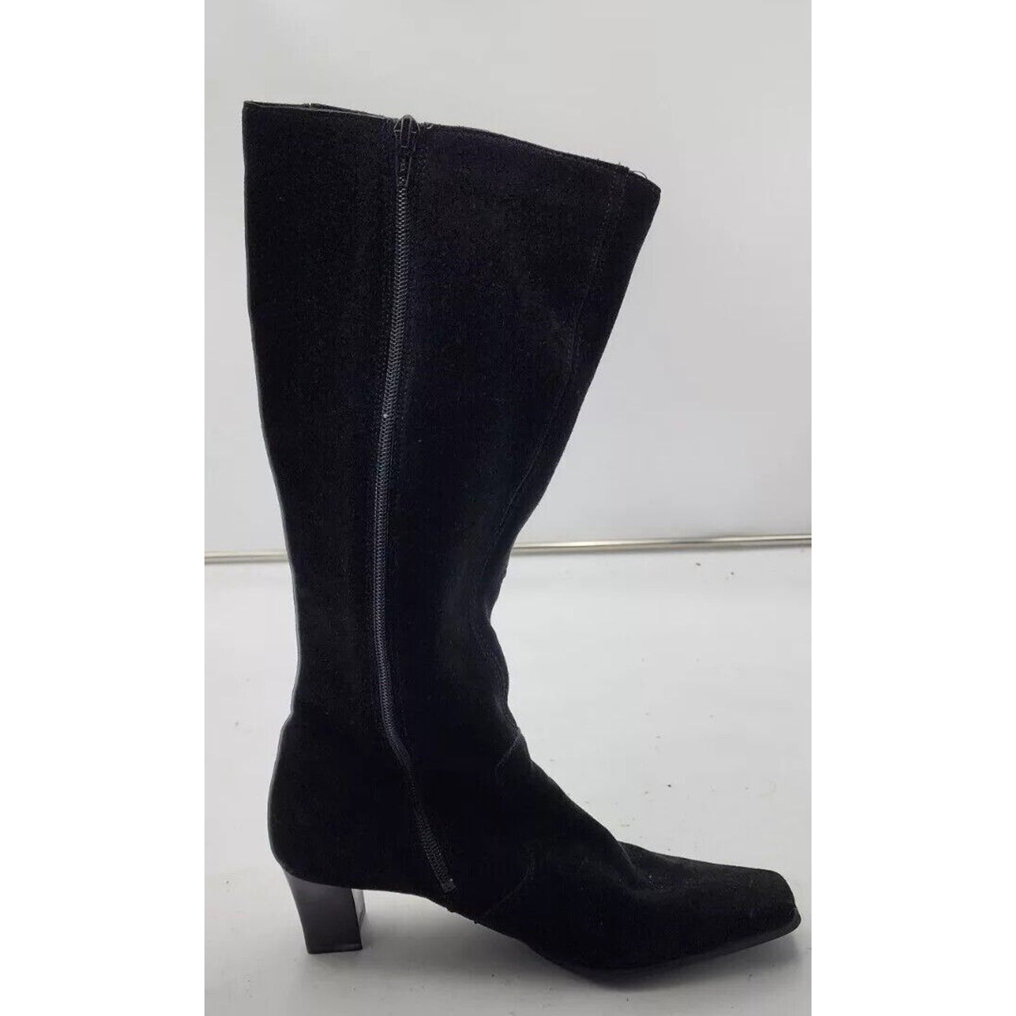 DORNDORF Women's Size 5.5 Black Suede Embroidered Zip-Up Knee High Heeled Boots