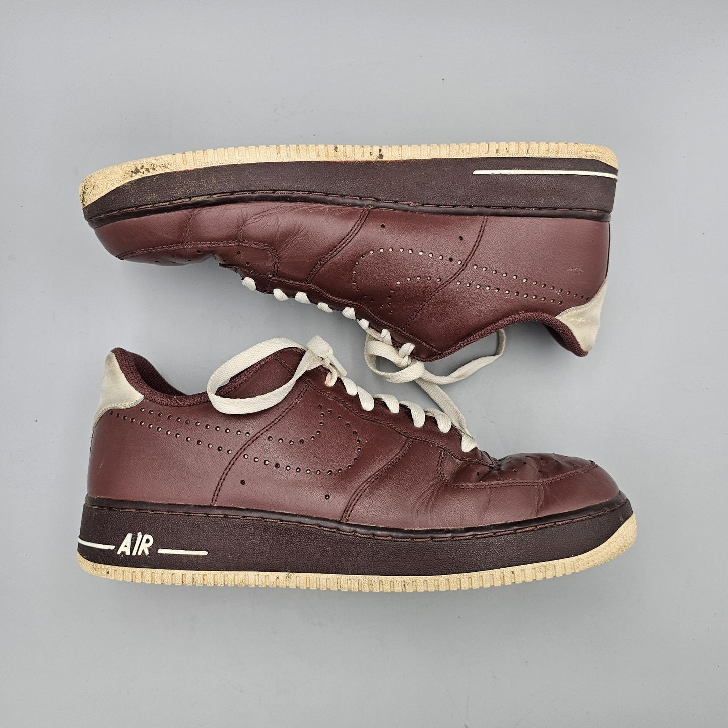 Nike Men's Size 10.5 US Air Force 1 Low Burgundy Sneakers 2010 READ 315122-603
