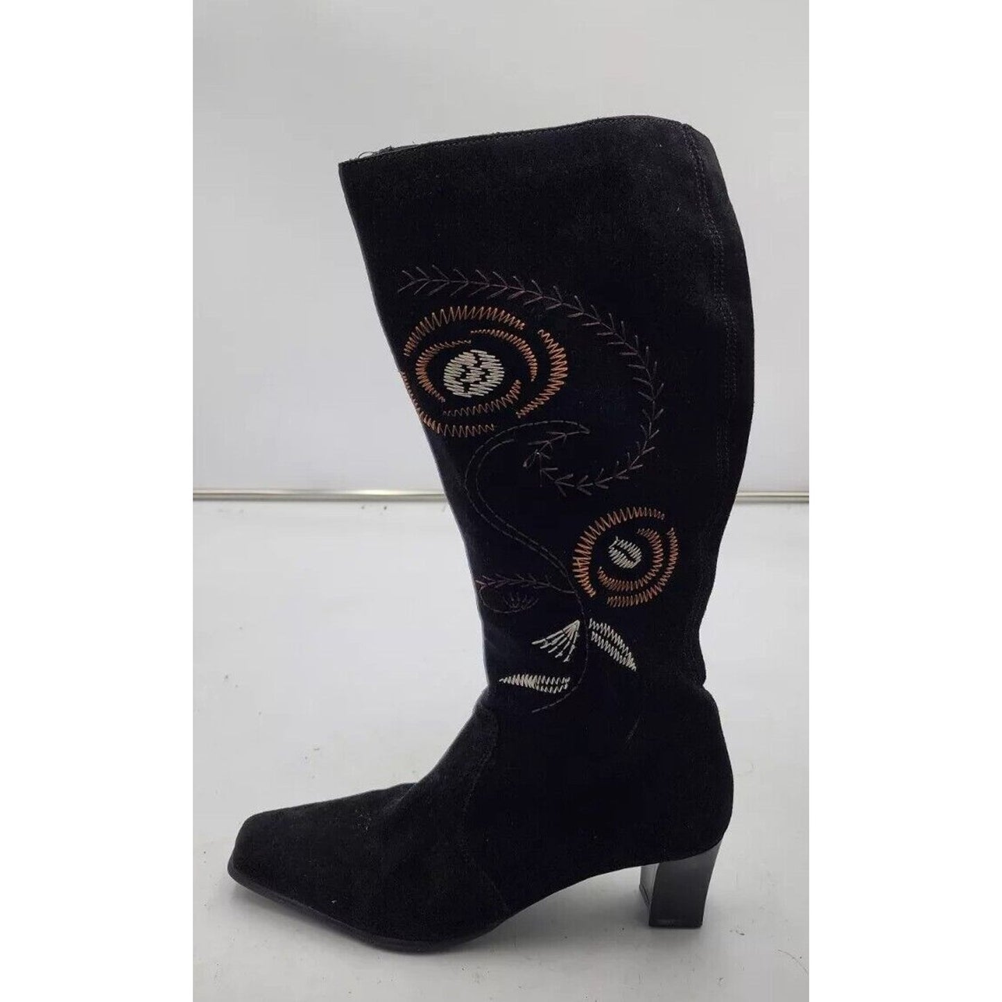 DORNDORF Women's Size 5.5 Black Suede Embroidered Zip-Up Knee High Heeled Boots