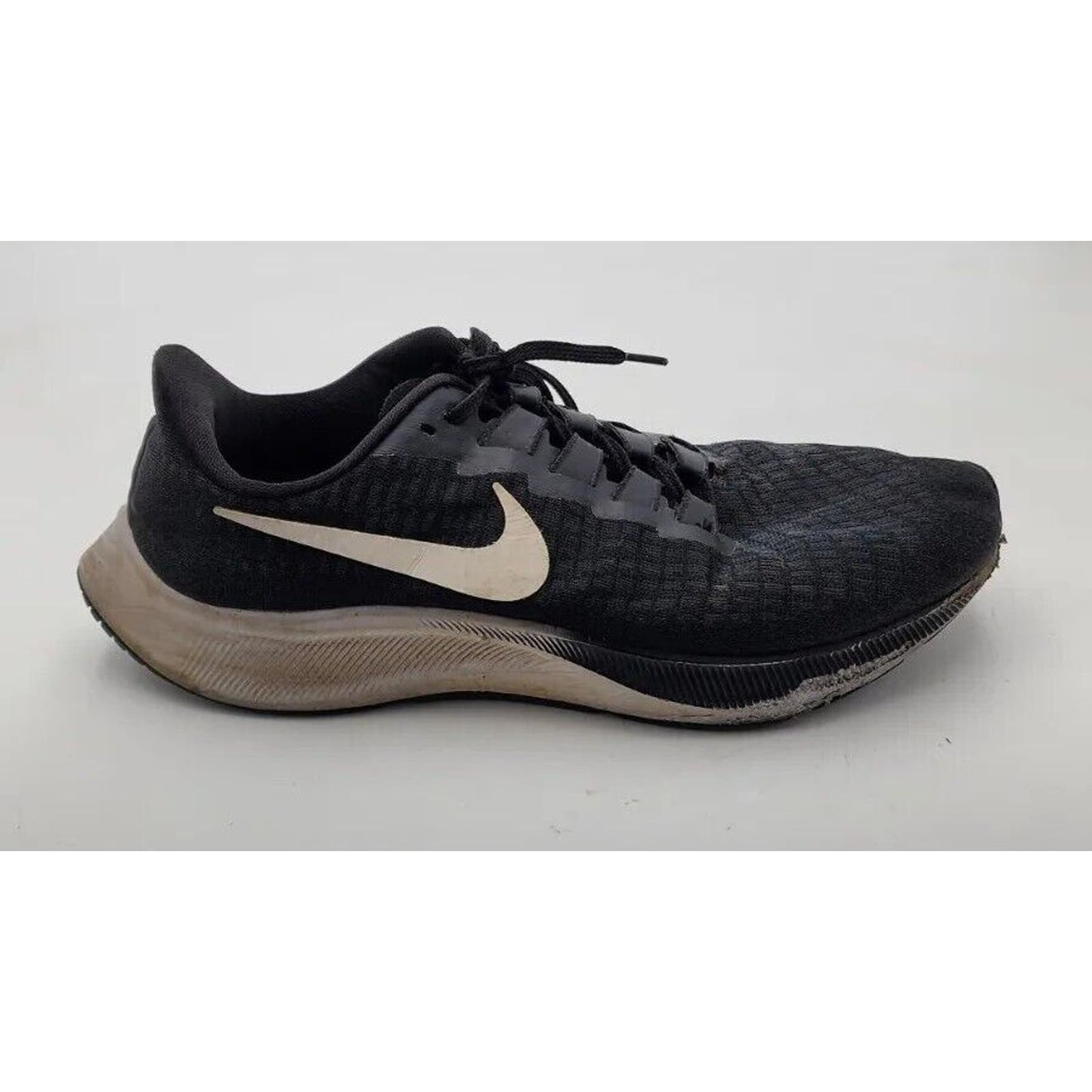 Size 9.5 - Nike Air Zoom Pegasus 37 Black White 2020 - BQ9647-002